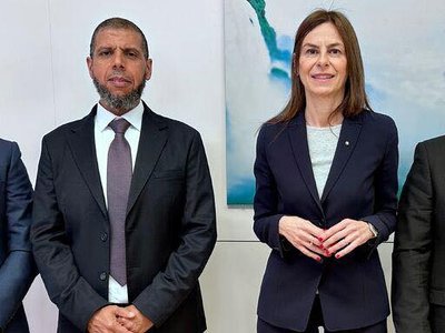 الربط الكهربائي بين ليبيا وإيطاليا