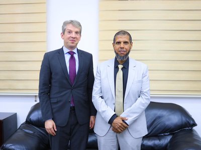 "جهاز الطاقات المتجددة يبحث مع السفارة الألمانية فرص الاستثمار والتعاون في قطاع الطاقة النظيفة بليبيا"