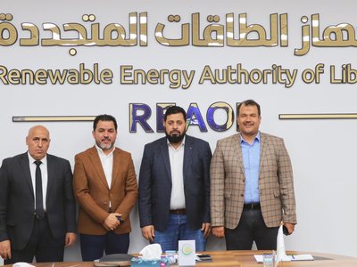 اللجنة المشتركة تبحث خطط التحول إلى الطاقة المتجددة في المؤسسات العامة بليبيا